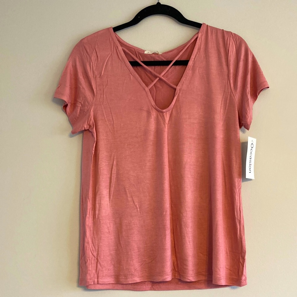 NWT pink V-neck T-shirt with crisscross detail